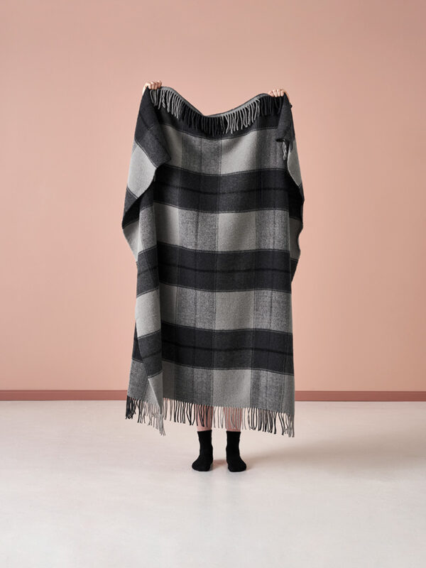 Throws – Linen House